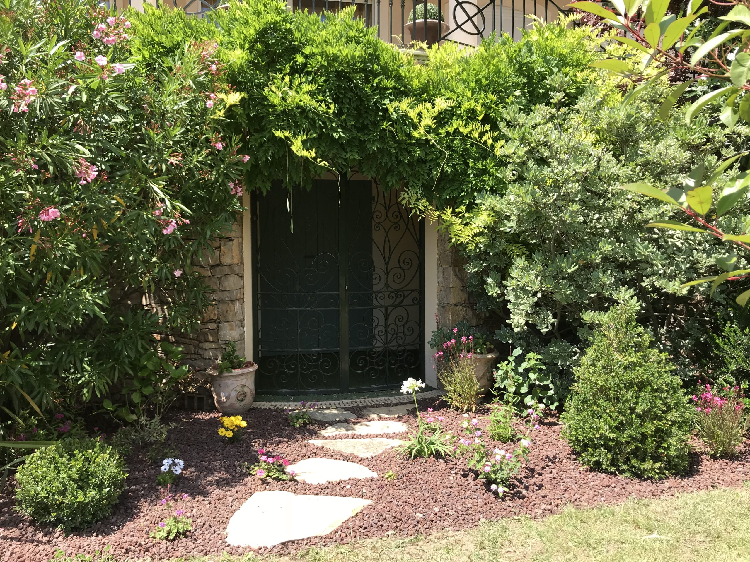 Jardin méditerranéen paysagé au pied du Garlaban Roquevaire