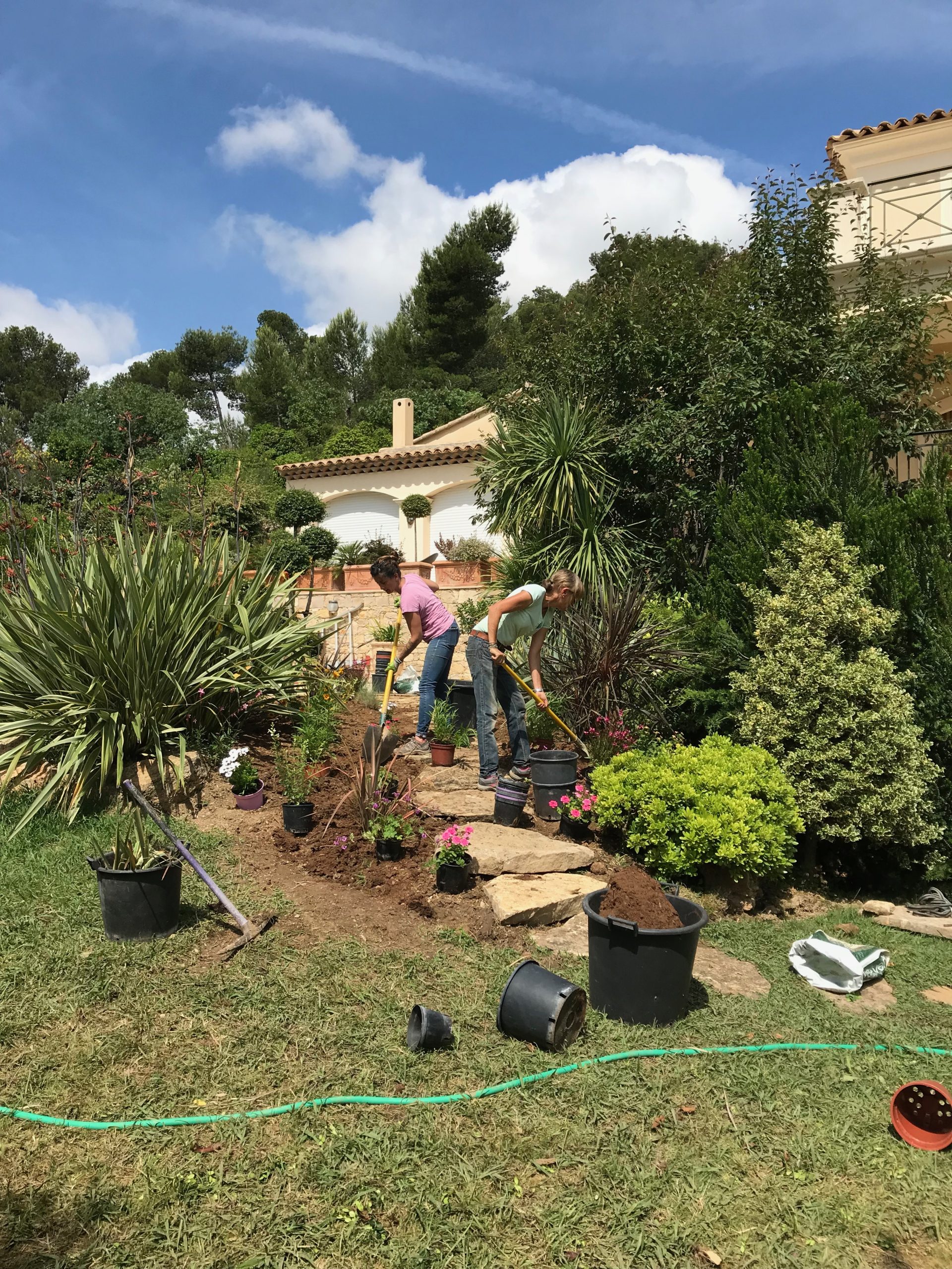 Travaux de dallage en cours villa Roquevaire